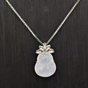 Mặt ngọc hồ lô băng khoá bạc
