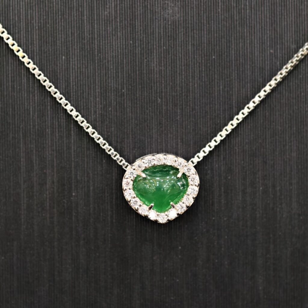 Mặt ngọc trái tim xanh lý khoá bạc