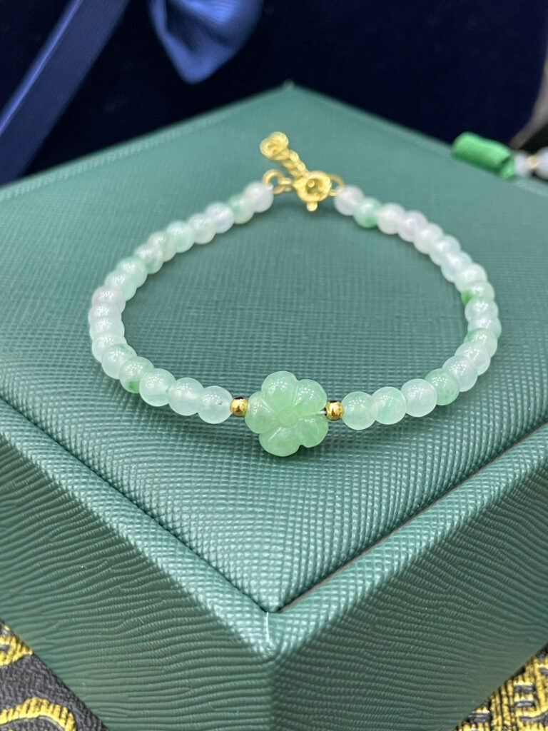 Lắc tay hoa mai xanh lục - LP052