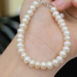 L053 - Lắc ngọc trai phối bạc hạt bắp đều