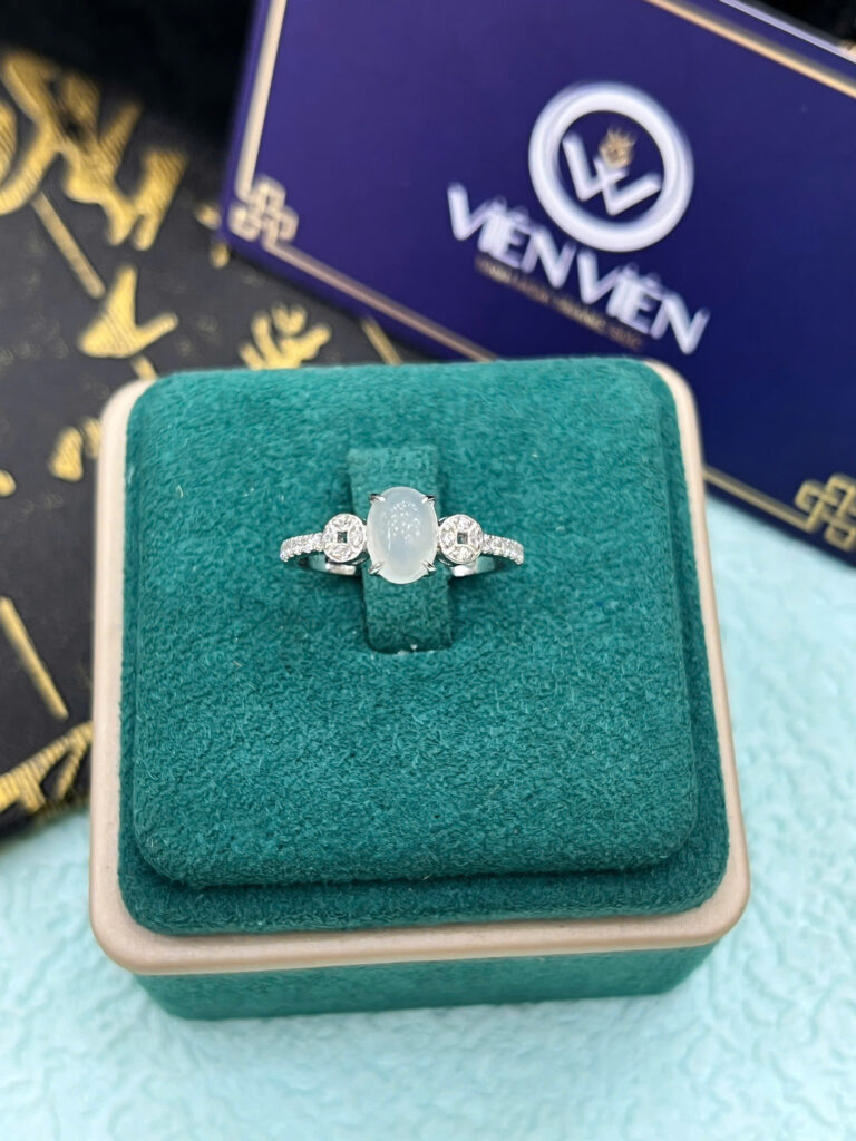 Nhẫn bạc ngọc phỉ thuý đồng tiền-NP087