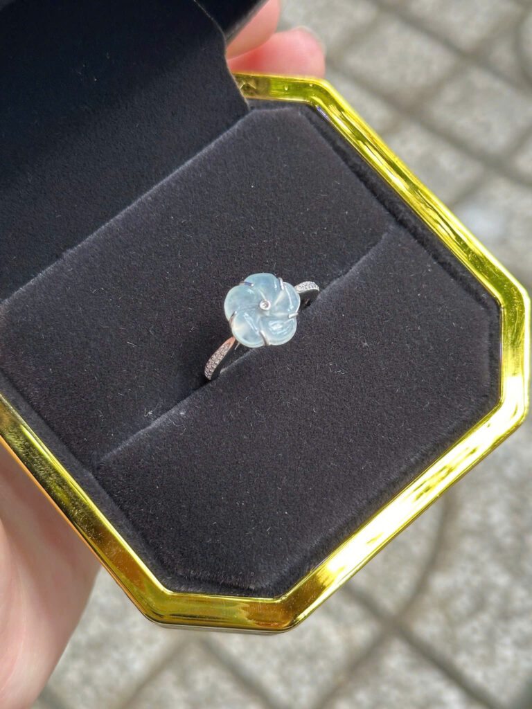 Nhẫn bạc ngọc phỉ thuý hoa mai-NP090