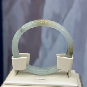 Vòng tay ngọc phỉ thuý nền xanh đốm hoàng phỉ (nếp mịn)-VP019-Chột: 10.27mm Ni: 51-52