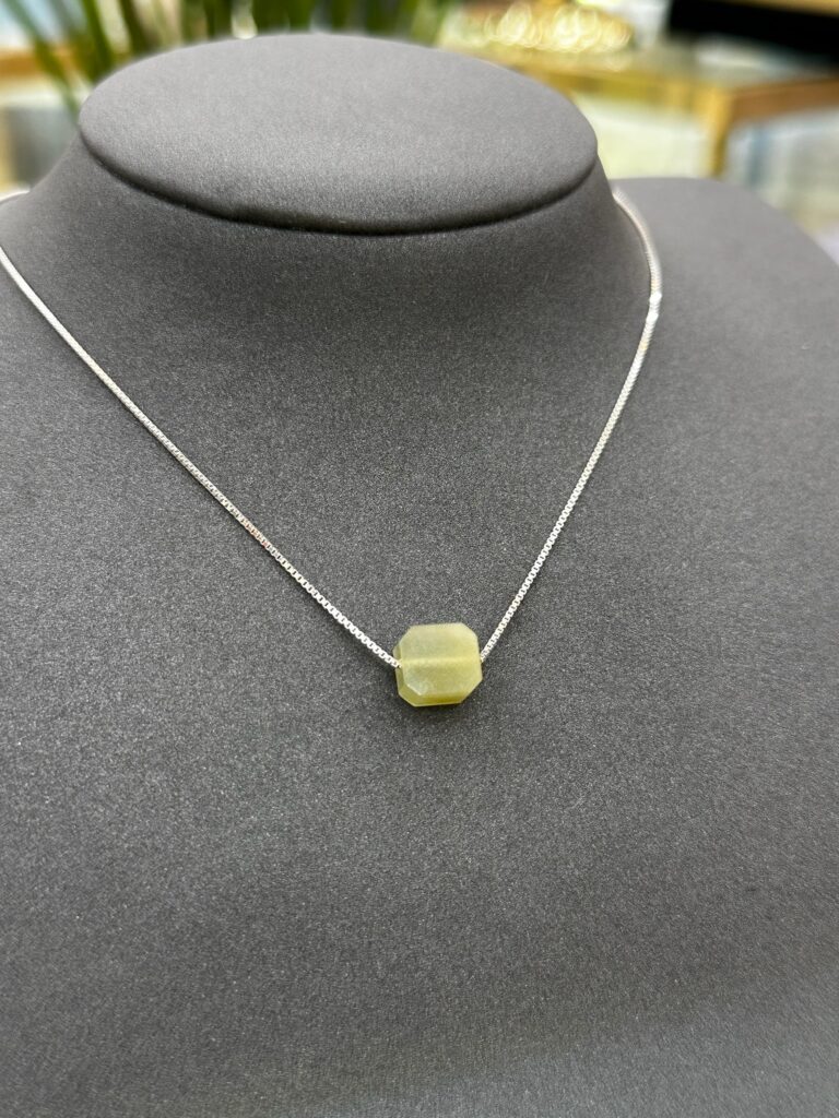 Dây chuyền phỉ thuý viên gạch thấu ngọc xS925