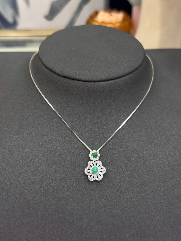 Dây chuyền phỉ thuý mặt hoa tim xanh cay x S925