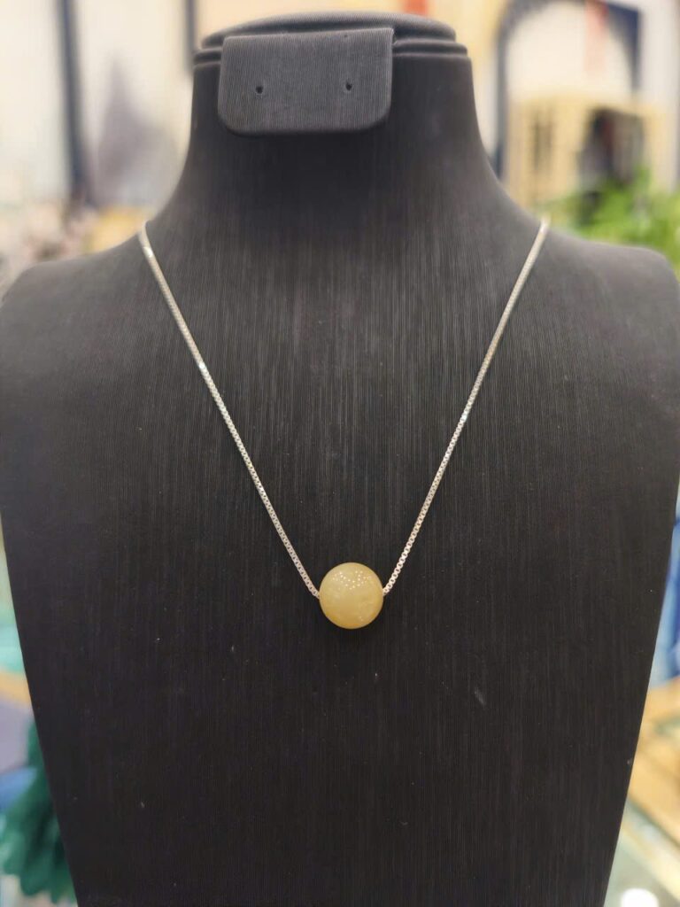 Dây chuyền xuyên tâm phỉ thuý type A