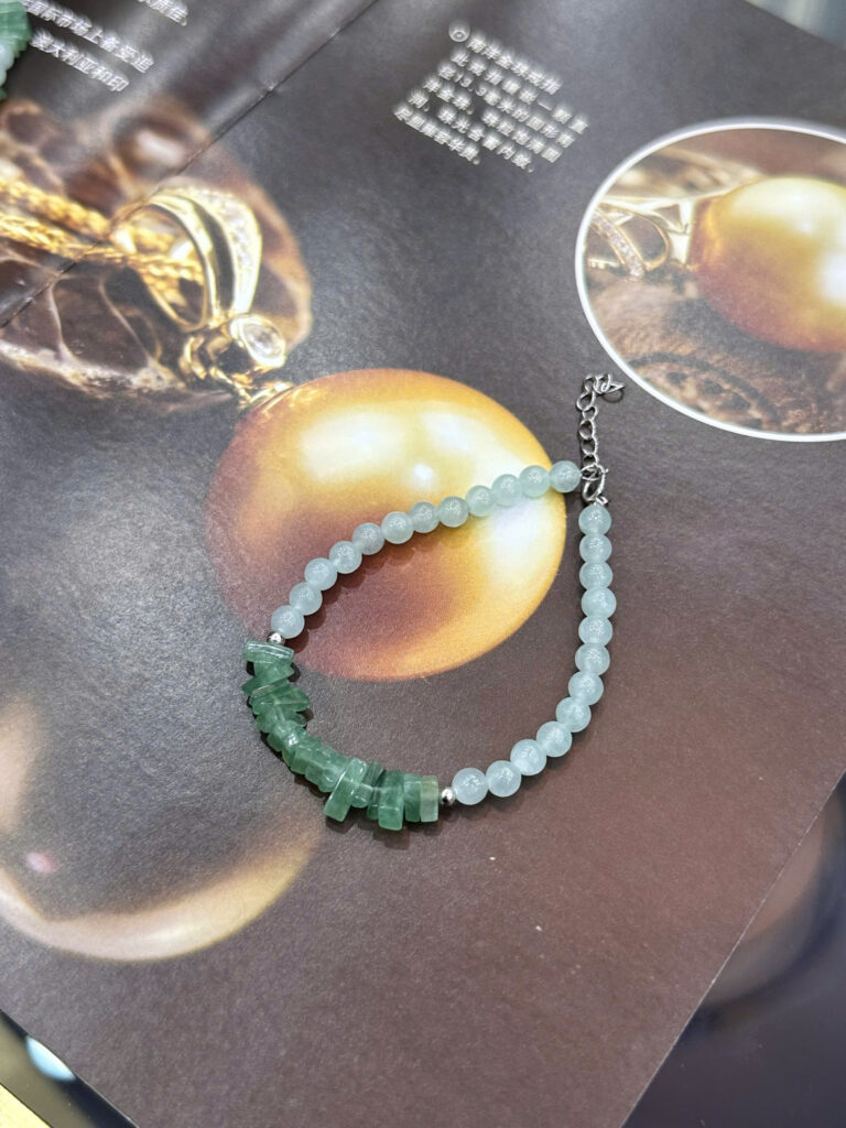 Lắc ngọc phỉ thúy mặt đá mảnh thô LP158