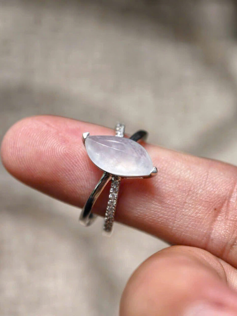 Nhẫn bạc ngọc phỉ thuý mắt ngựa -NP153