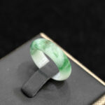 Nhẫn khối phỉ thuý 16,2mm chột 5,9mm