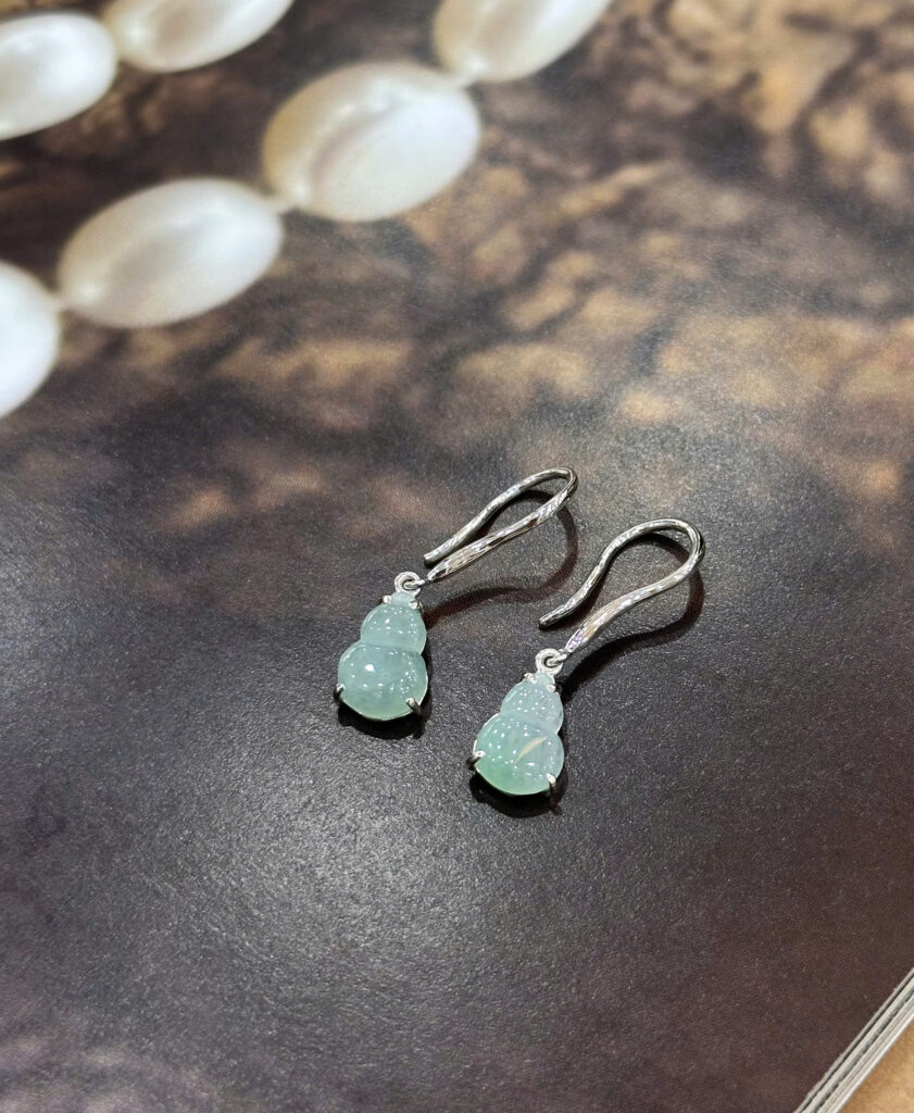 Bông tai ngọc phỉ thuý hồ lô xanh -BP076