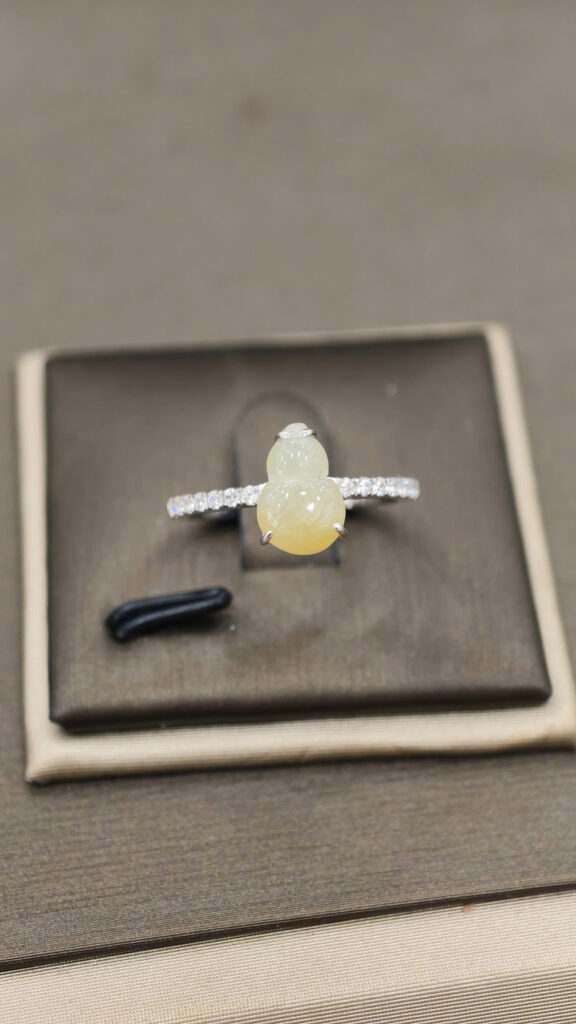 Nhẫn bạc ngọc phỉ thuý hồ lô -NP183