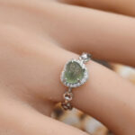 Nhẫn bạc trái tim phỉ thuý đai mắt xích -NP176