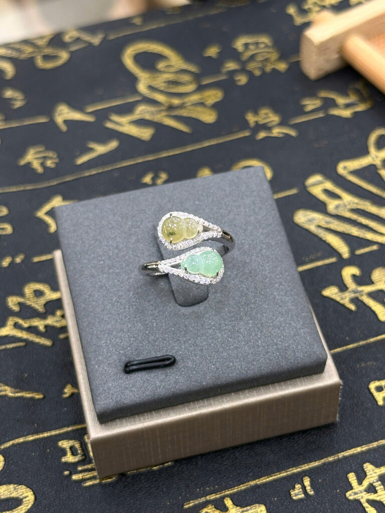 Nhẫn bạc ngọc phỉ thuý hô lô đôi NP172